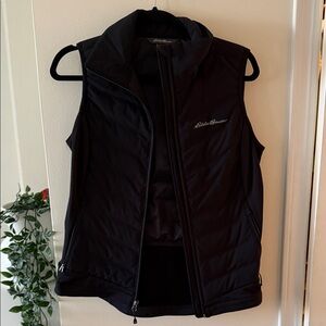 Eddie Bauer Women's Sleek Black Vest